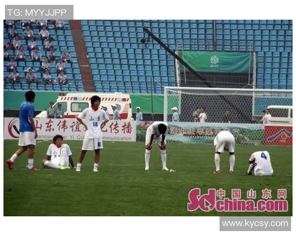 精彩足球赛事集锦回顾盘点赛场上的巅峰时刻与经典瞬间